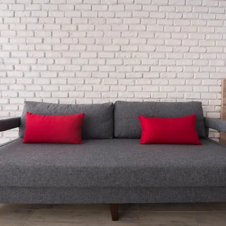 Konukevi Boutique 23 Douăzeci şi Trei August