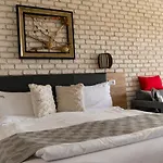 Boutique 23