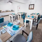Boutique 23
