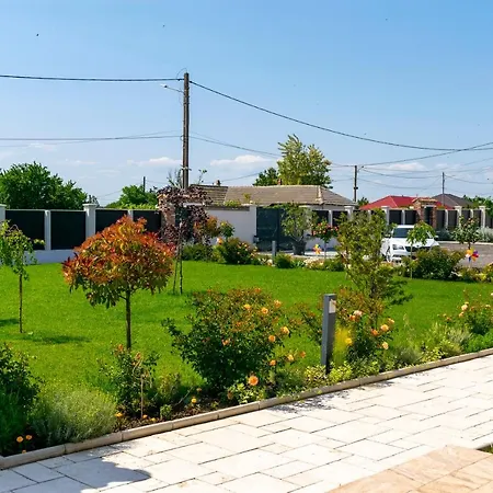 Boutique 23 4* Douăzeci şi Trei August