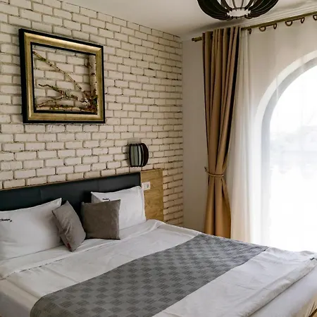 Pensiune Boutique 23 Douăzeci şi Trei August
