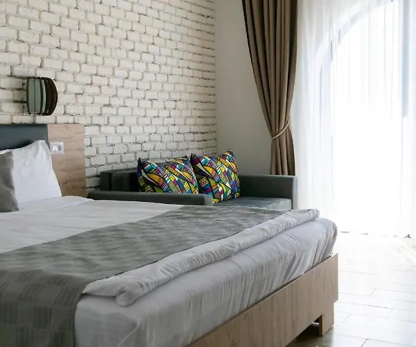 Boutique 23 Guest house Douazeci si Trei August